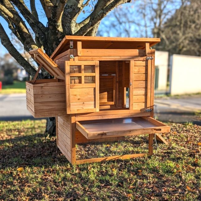 Poulailler Barbu 6 à 8 poules toit bois ouvrant